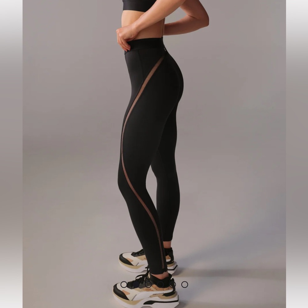 Flow High-Waist Trimmed Legging